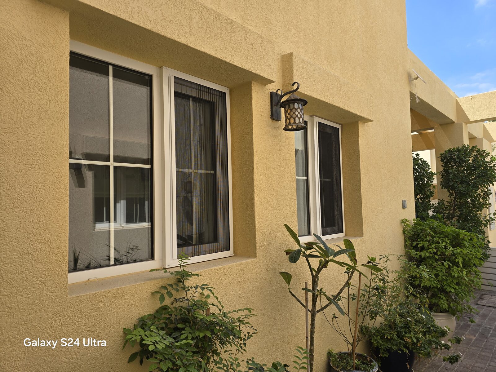 Sliding door