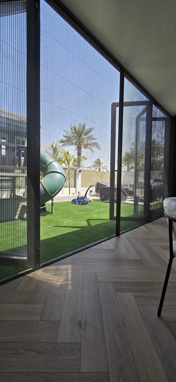 Extra-Wide Flynet — UAE install 7